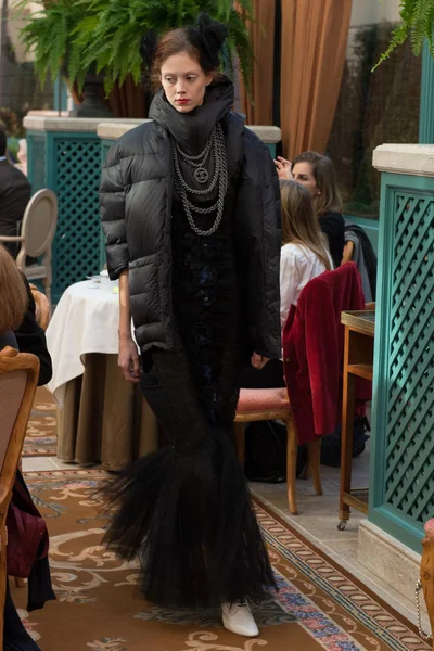 Look 76